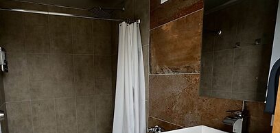 Paradise Village Hotel