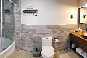 Paradise Village Hotel