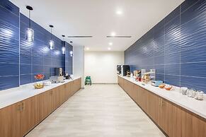 La Quinta Inn & Suites by Wyndham Dallas Duncanville