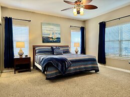 Lower Level Vacation Condo B-1 on Table Rock Lake by RedAwning