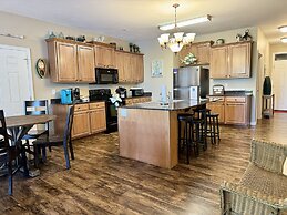 Lower Level Vacation Condo B-1 on Table Rock Lake by RedAwning