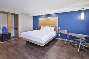 Tru by Hilton Jackson, MI