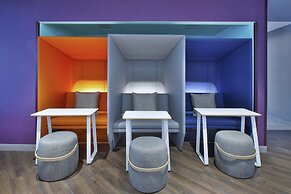 Tru by Hilton Jackson, MI