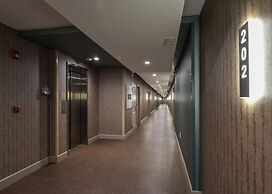 Hollywood Inn Suites Hotel