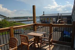 Harbourview Motel & Accommodations