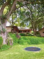 Beautiful Lake House Atitlan AT001