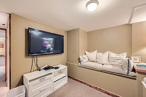 Imperial View 3 Bedroom Home by RedAwning