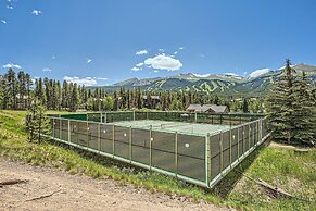 Imperial View 3 Bedroom Home by RedAwning