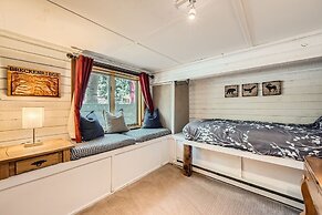 Imperial View 3 Bedroom Home by RedAwning