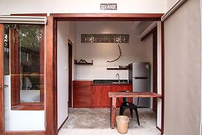 Sarina Hotel & Villa