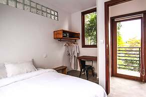 Sarina Hotel & Villa