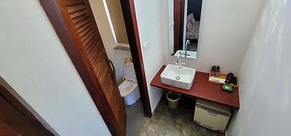 Sarina Hotel & Villa