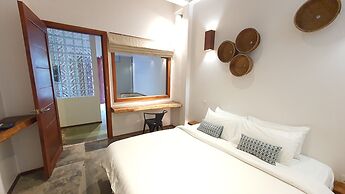 Sarina Hotel & Villa