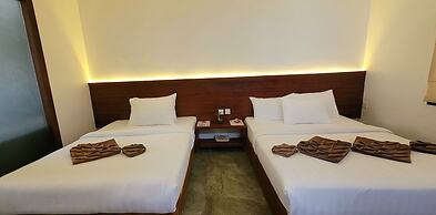 Sarina Hotel & Villa