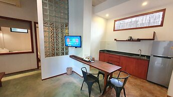 Sarina Hotel & Villa