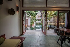 Sarina Hotel & Villa