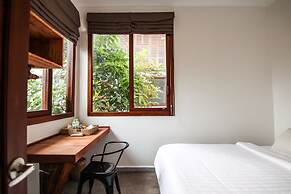 Sarina Hotel & Villa