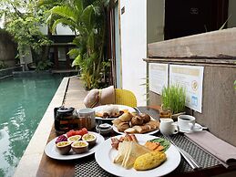 Sarina Hotel & Villa