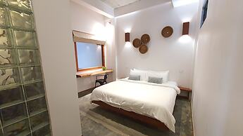 Sarina Hotel & Villa