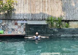 Sarina Hotel & Villa