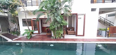 Sarina Hotel & Villa