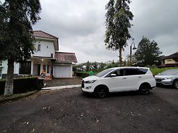 Villa Sasky Ciater Highland