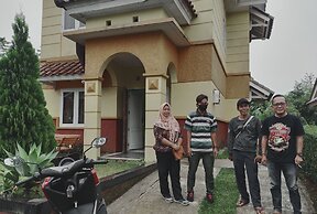 Villa Sasky Ciater Highland