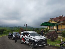Villa Sasky Ciater Highland