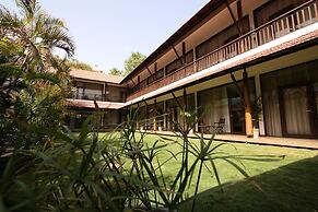 Kwality's Motel Shiraz