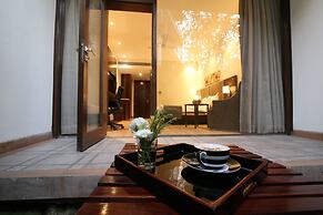 Kwality's Motel Shiraz