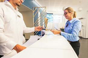 Nemea Appart Hotel Elypseo Strasbourg Port