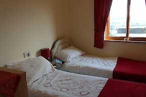 Lazy Daisys Farm Cottages