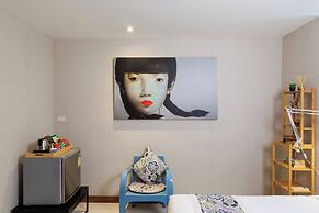 Chala Number 2 Art and Gallery House