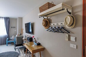 Chala Number 2 Art and Gallery House