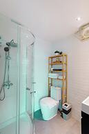 Chala Number 2 Art and Gallery House