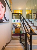 Chala Number 2 Art and Gallery House