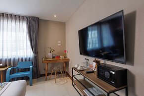 Chala Number 2 Art and Gallery House