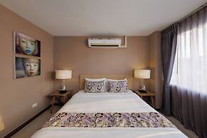 Chala Number 2 Art and Gallery House