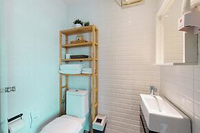 Chala Number 2 Art and Gallery House