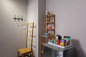 Chala Number 2 Art and Gallery House