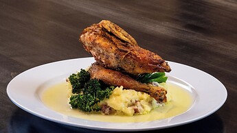 Holiday Inn & Suites Philadelphia W - Drexel Hill by IHG