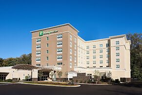 Holiday Inn & Suites Philadelphia W - Drexel Hill, an IHG Hotel