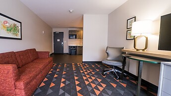 Holiday Inn & Suites Philadelphia W - Drexel Hill by IHG