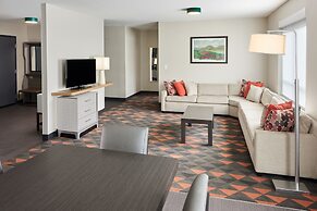 Holiday Inn & Suites Philadelphia W - Drexel Hill by IHG