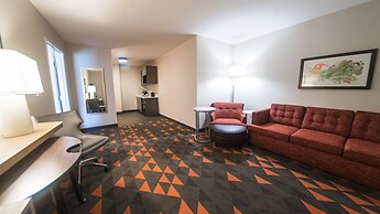 Holiday Inn & Suites Philadelphia W - Drexel Hill by IHG