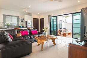 Thai-Themed 3BR Boutique Villa by Intira