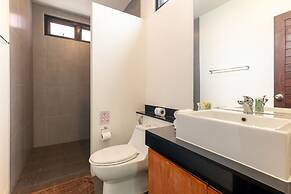 Thai-Themed 3BR Boutique Villa by Intira