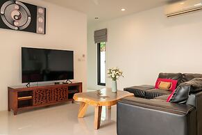 Thai-Themed 3BR Boutique Villa by Intira