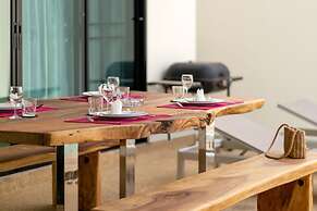 Thai-Themed 3BR Boutique Villa by Intira