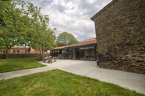 O Acivro Aloxamentos Rurais